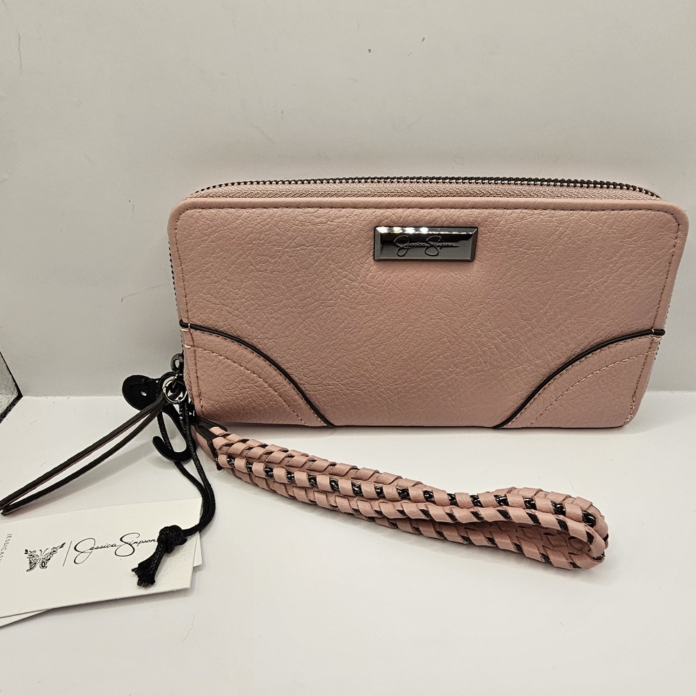 Jessica Simpson Pink Faux Leather Walkwt Wristlet Clutch